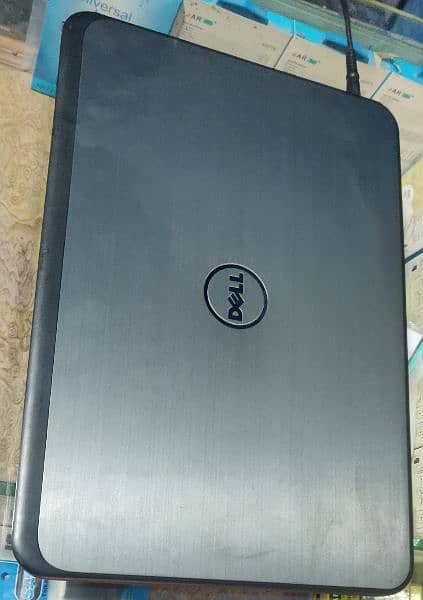 Dell i3 4th gernation Latitude 3540 (500) hard 4 gb ram