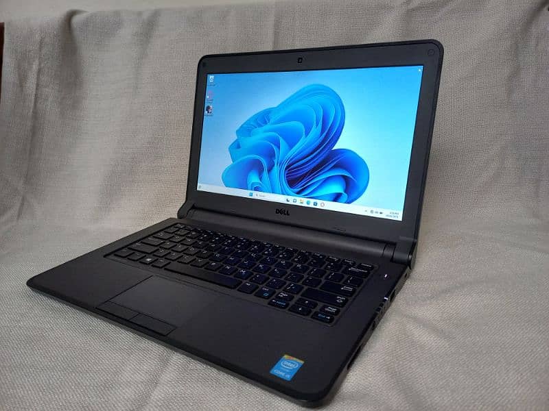 Dell Latitude 3350