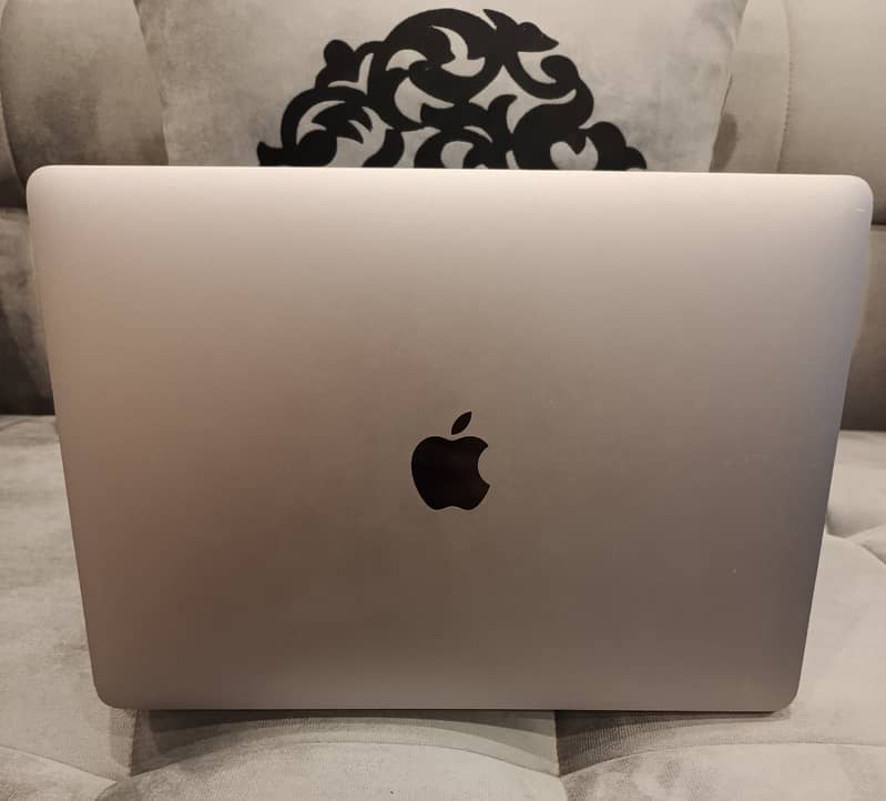 Macbook Pro i7