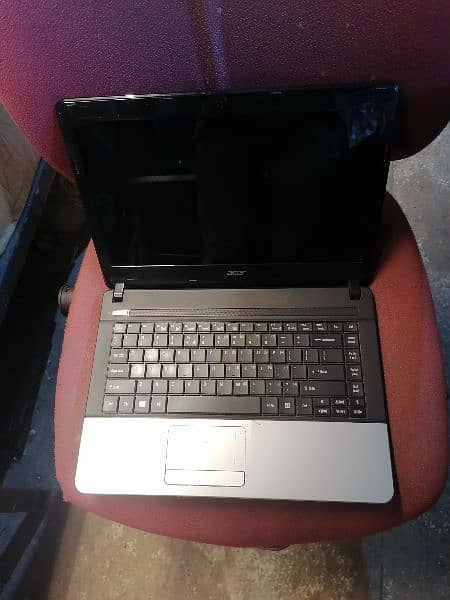 Acer i3 2nd generation 6Gb 5000Gb Intel HD 2hours battery