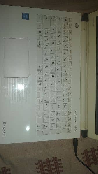 10/9 Toshiba laptop koi masla nahi
