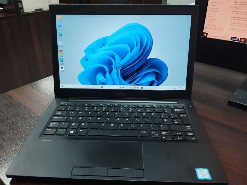 Dell Laptop Latitude 7280 7 Generation i5.8GB Ram 256 SSD Hard