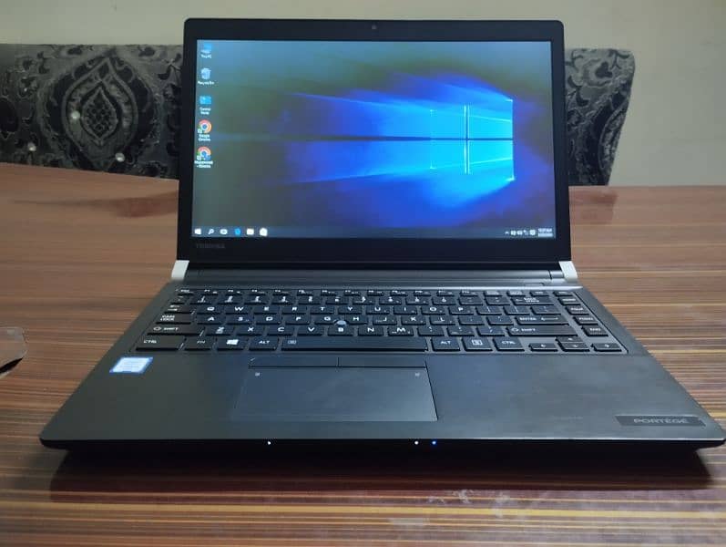Toshiba R30-C