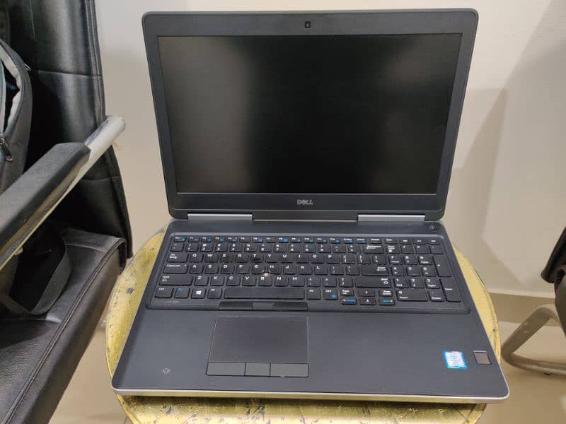 Dell Precision 7520 Workstation