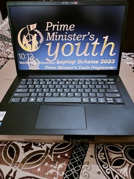 corei5-1235U 1.30 ghz processor 8 GB RAM