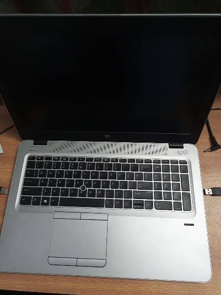 HP Elite Book 850 G3 16gb/256ssd i5 6gen
