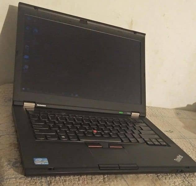 Lenovo ThinkPad i5 3gen  4/320 neat and clean condition and no open