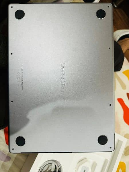 MacBook Pro M3 (2023)