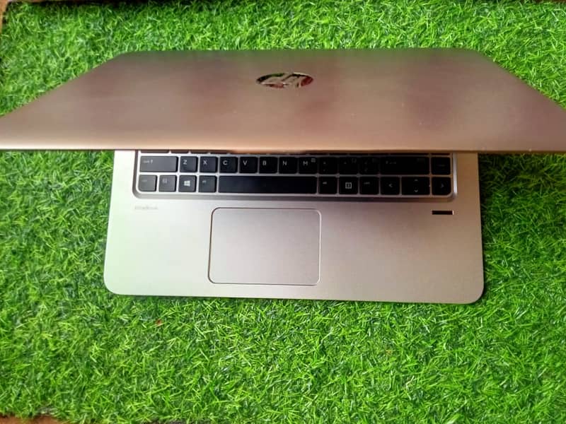 HP 1040 G3 i7 6th Gen