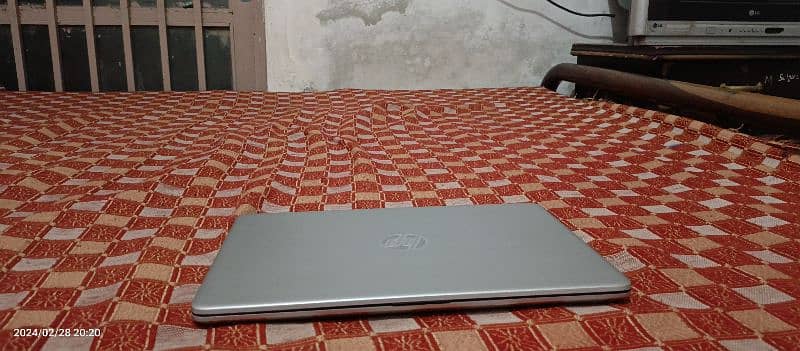 laptop HP special addition for sale because we need money