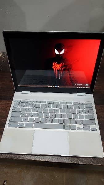 Google Pixelbook corei5 7th gen 8/128 Touch screen 360 rotatable