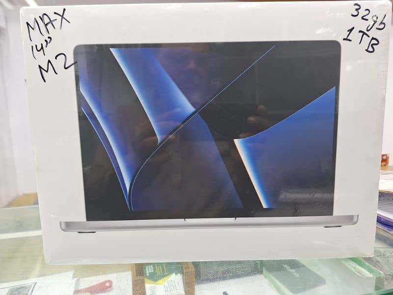 14=inch macbook pro with M2 Max chip