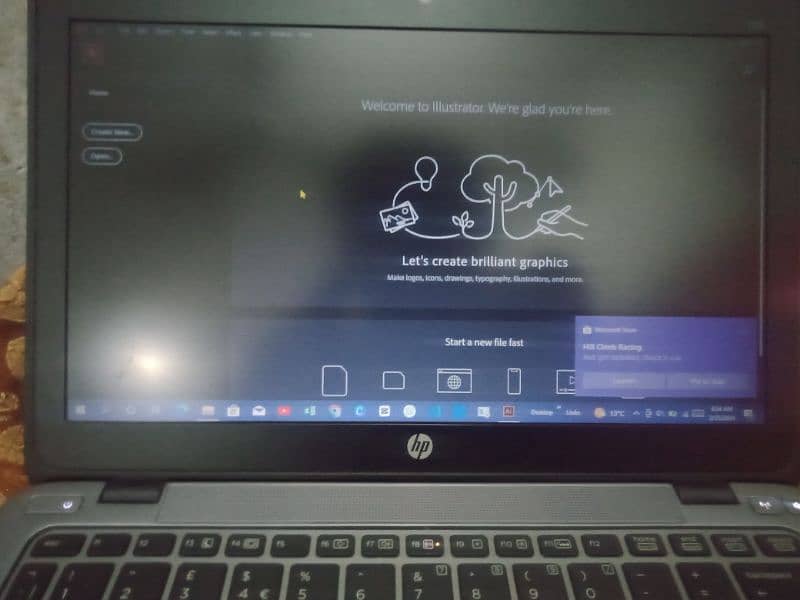 HP elite book, 8 gb ram 128 ssd , best for graphics designers