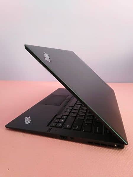 Lenovo X1 Carbon i5 5th generation 8gb ram 256gb ssd touch screen