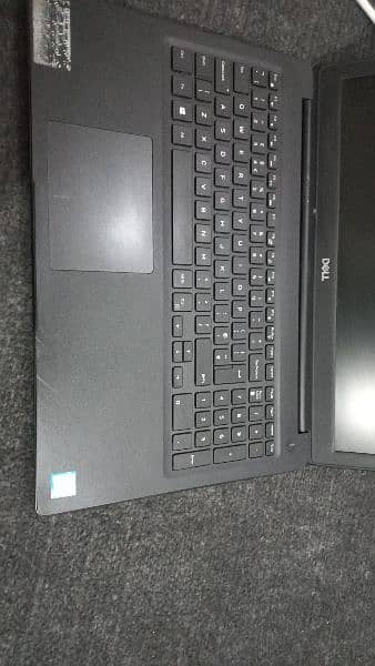 Dell i3/8th. 8/128/ssd