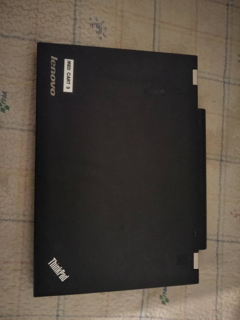 lenovo thinkpad core i5 3rd generation 4/320 with 10 by10 condition