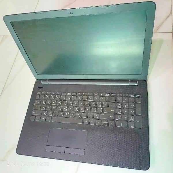 HP CORE I 5 7th Generation 4/128 ssd/750 hdd 2 GB Graphic Card