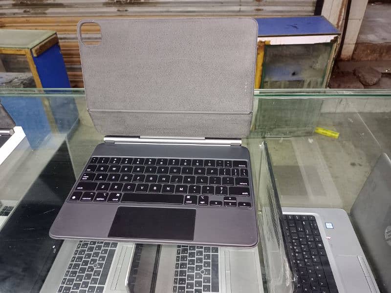apple ipad pro magic keyboard 12.9