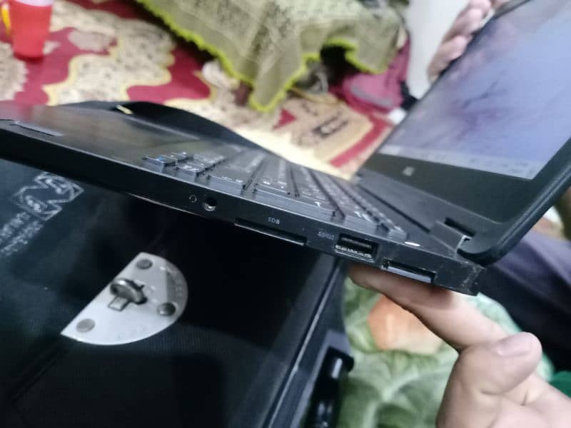Dell laptop core i5 , 6 generation (E7270)