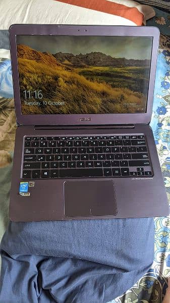 ASUS ux305f