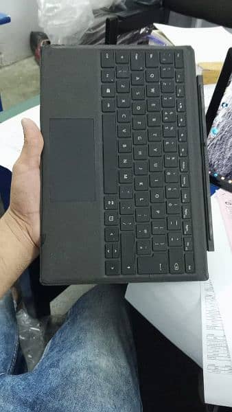 surface pro 4.8 Gb ram. 256 gb memory