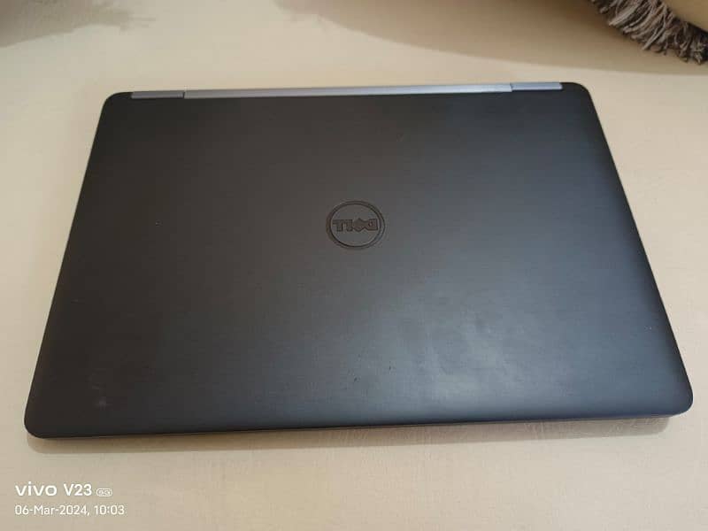 Dell laptop e7270