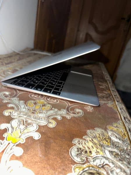 MacBook