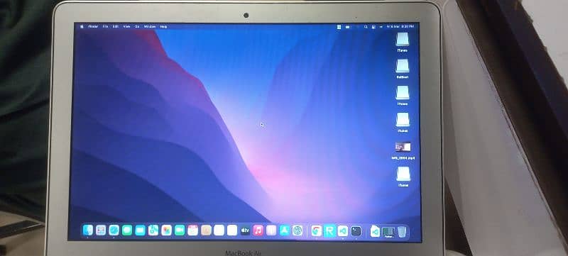apple 2015 8 GB 128 SSD