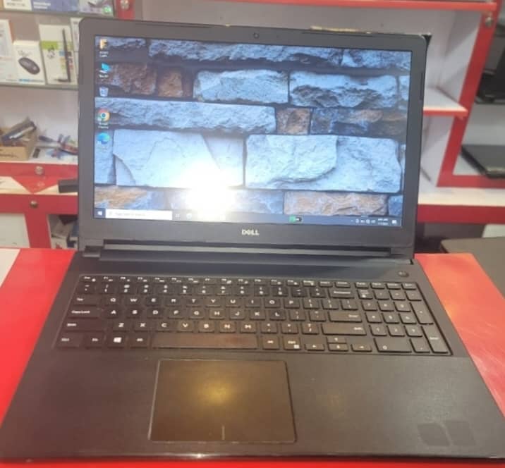 DELL VOSTRO 3558 CORE i5 GEN. 5th 2GB NVIDIA CARD 240GB SSD 8GB RAM