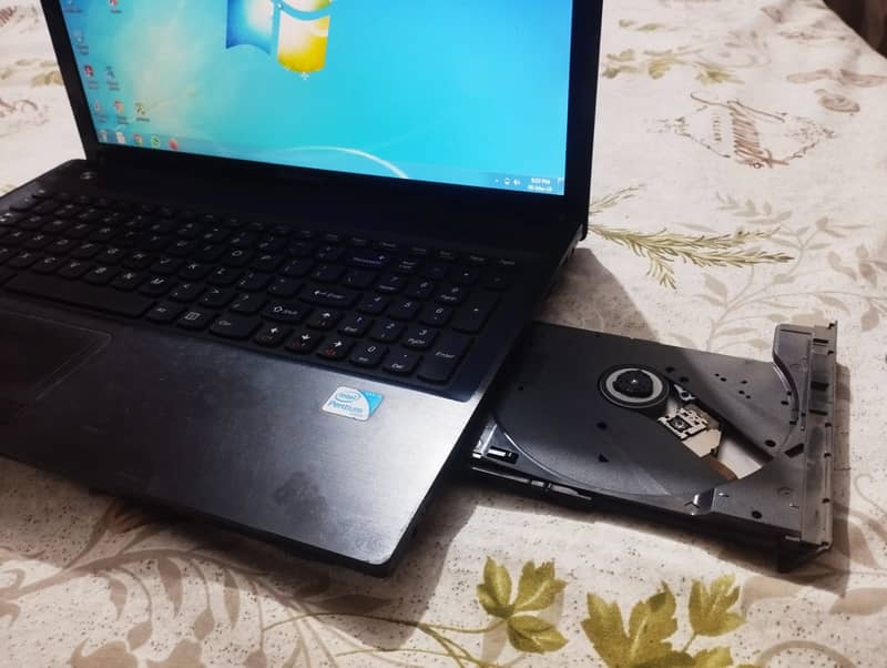 LENOVO LAPTOP IDEAPAD N580