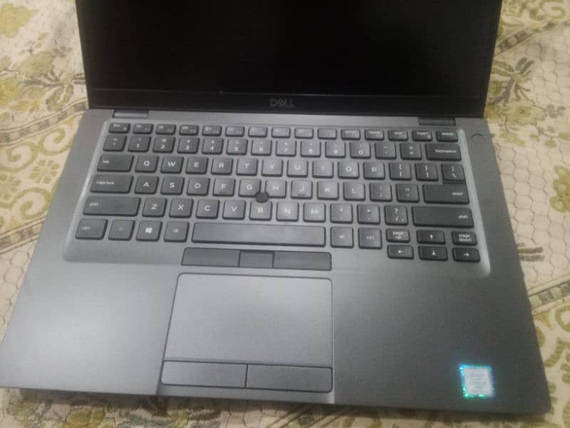 Dell laptop core i5 8 generation Intel vpro