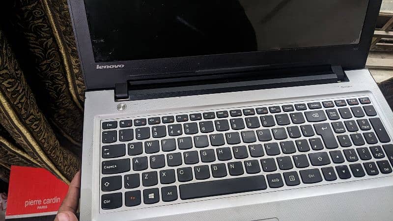 Lenovo i7 6700 6th gen with 256 ssd gaming laptop urgent sale