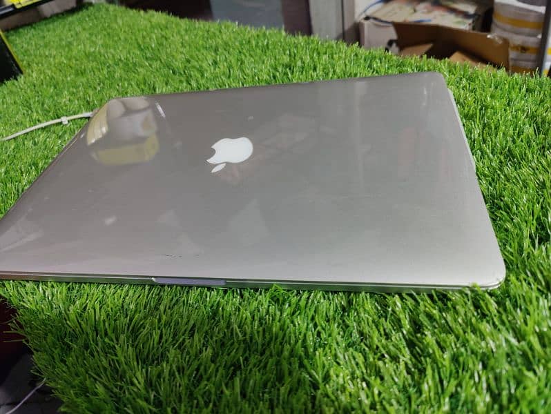 Apple MacBook Pro