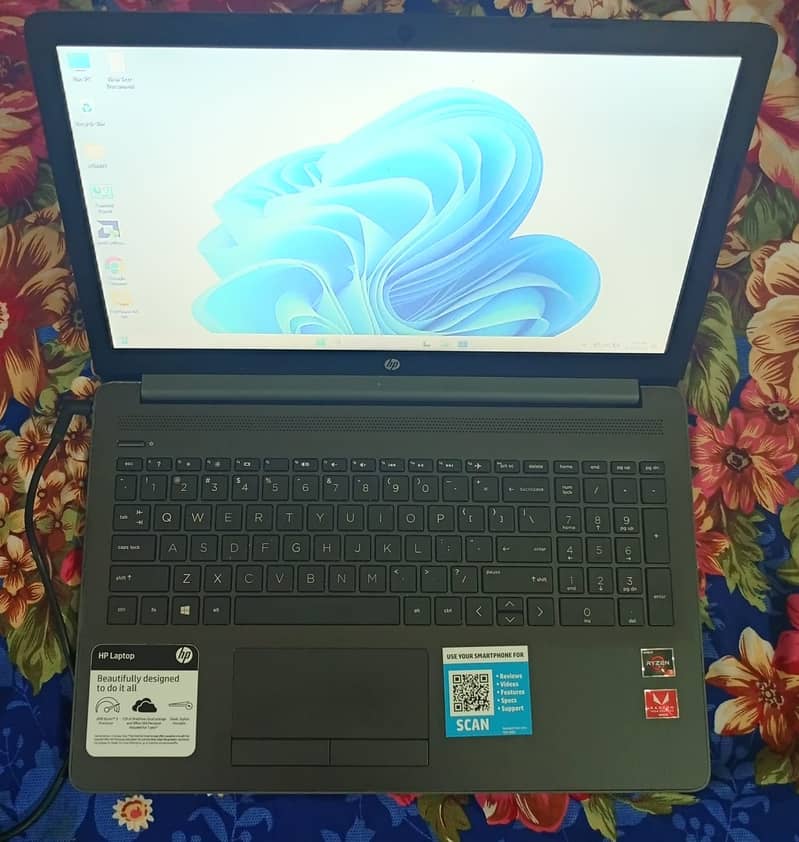HP Ryzen 3=i5-10th GEN 8GB-DDR4 128GB-SSD 15.6