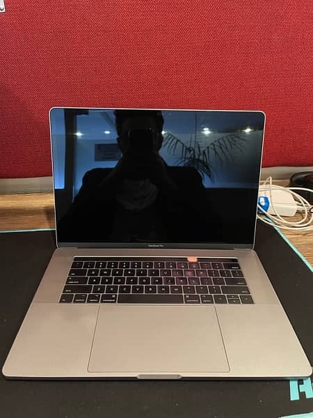 Apple MacBook Pro 2017 15 inch | 16 GB/ 1 TB | Best for Video Editing