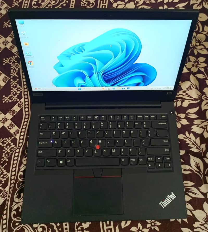 Lenovo 24GB-RAM 256GB-SSD 2GB-Radeon Ryzen5-3500U 14
