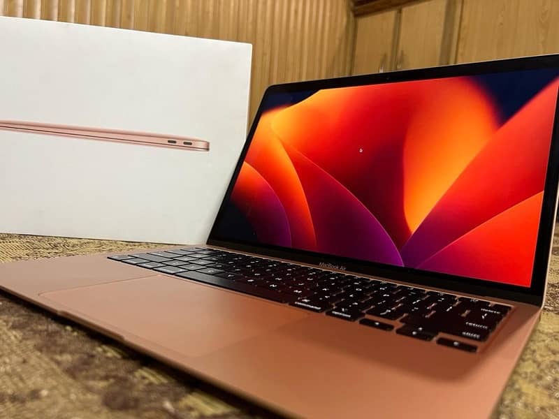 Macbook Air M1 8/256