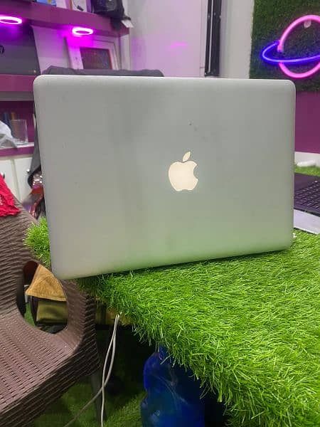 APPLE MACBOOK PRO 2012,2015 NEW STOCK ARRIVED ALL MACBOOKS AVAILABLE U