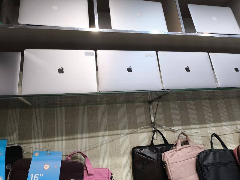 Apple MacBook Pro air i5i7 i9 M1 M2 M3 all models available