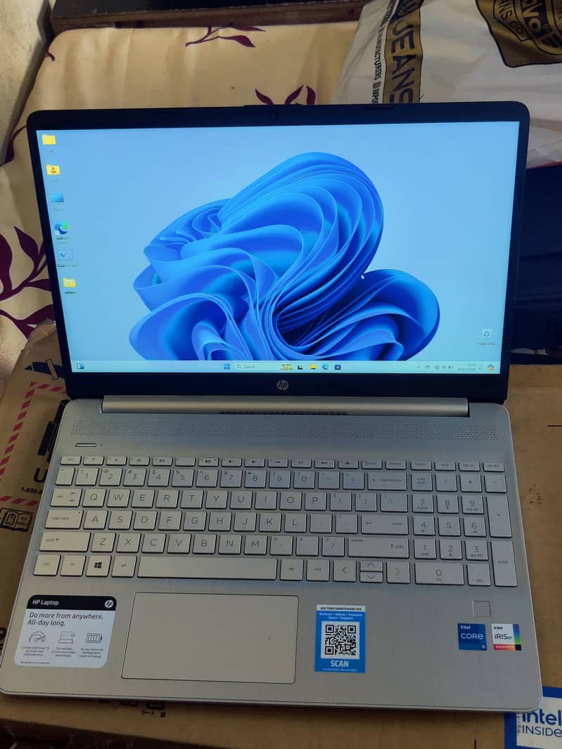 HP Core i5 11th GENERATION with Box 8gb RAM 256gb SSD All okay