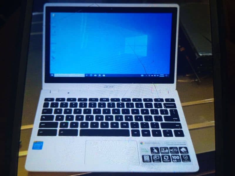 Acer C740 laptop touch screen window 10