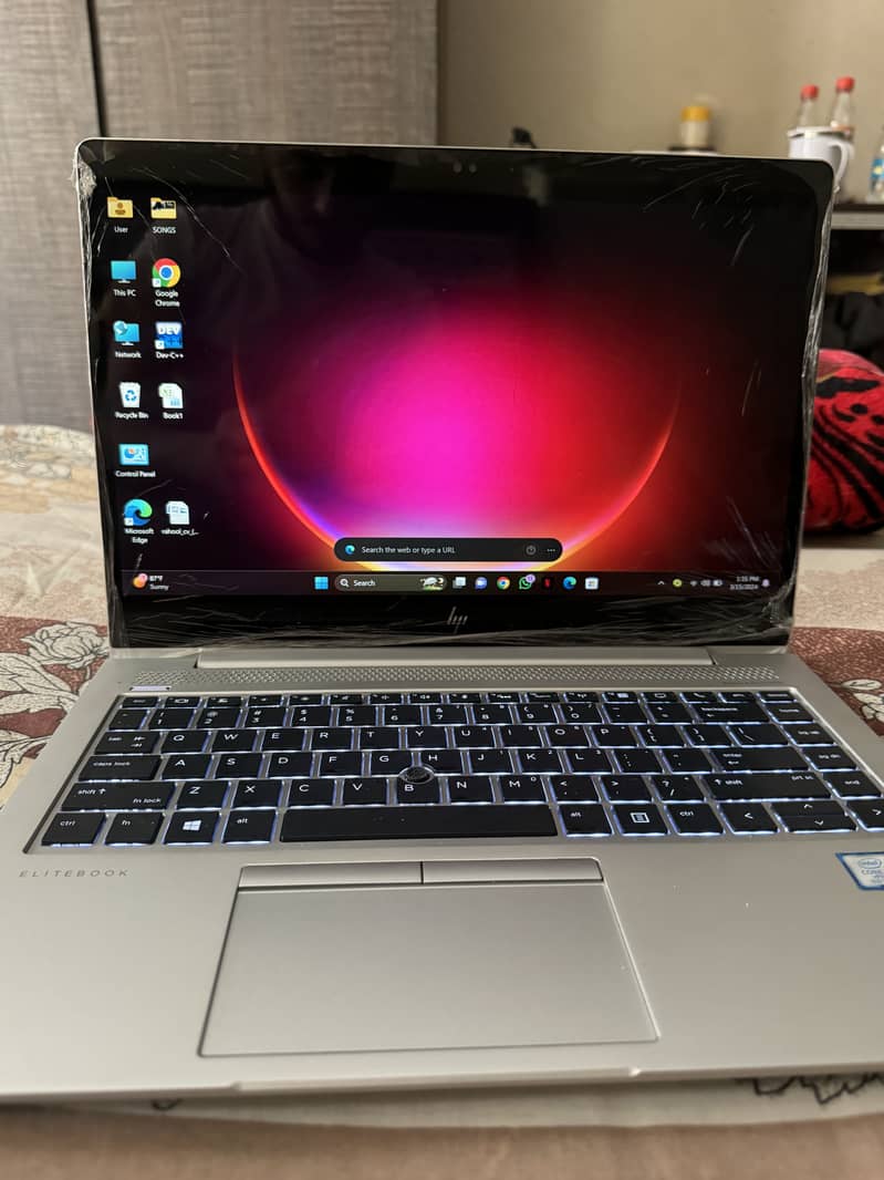 Hp laptop elite book core i5 8th generation