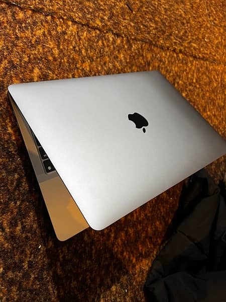Apple MacBook Pro m1