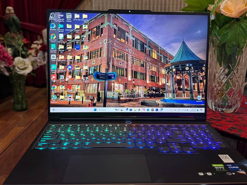 Lenovo Legion S7 16IAH7 - High-Performance Gaming Laptop