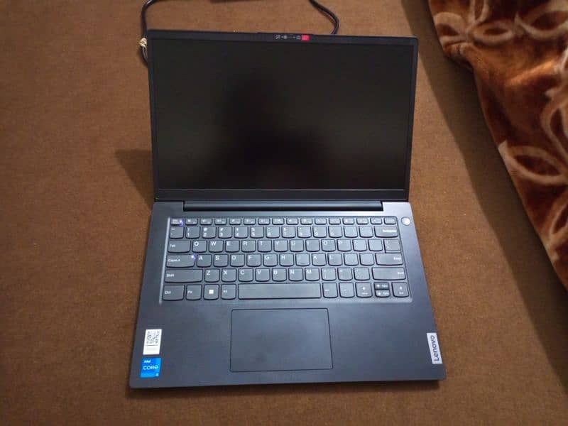 Lenovo V14 G3