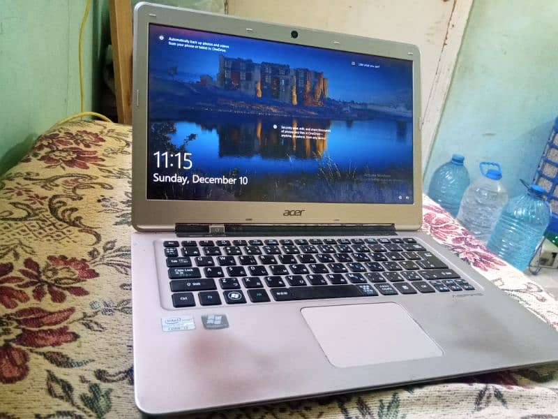 ultra slim laptop ACER