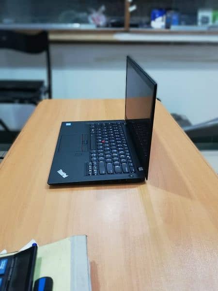 Selling Lenovo ThinkPad T460s in excellent condition
