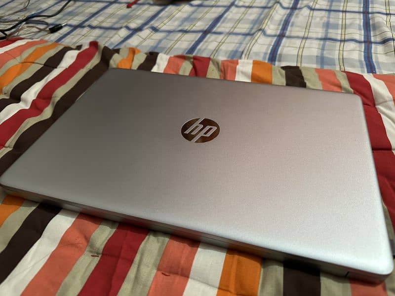 HP 15s FQ5098TUCore i5 12Gen
