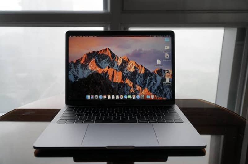 macbook pro 2018 13”