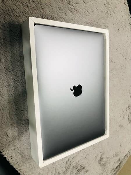MacBook pro m1  16/512